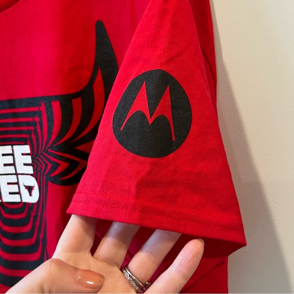 New Chicago Bulls Tee - Picture 2 of 5